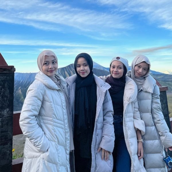 sewa jaket bromo